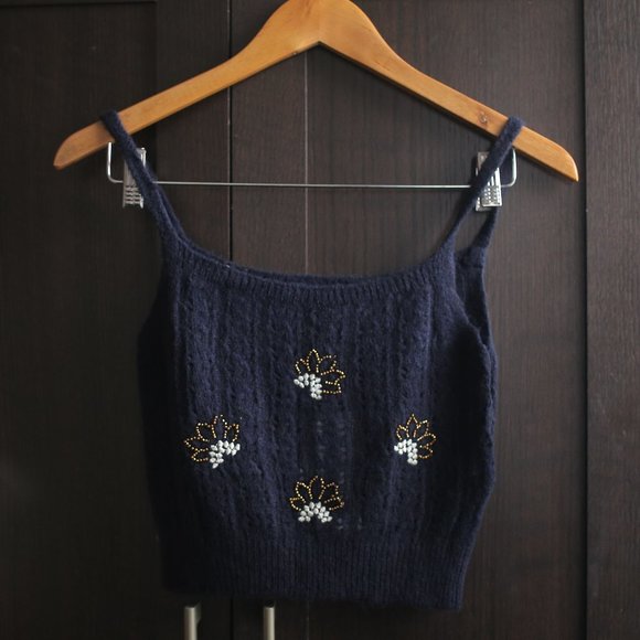 NWT BEADED EMBROIDERED WOOL BLEND KNIT NAVY TOP. - Picture 1 of 8